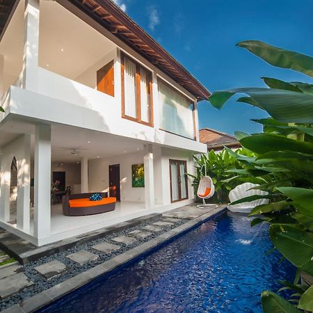 Villa Pearl Seminyak ภายนอก รูปภาพ