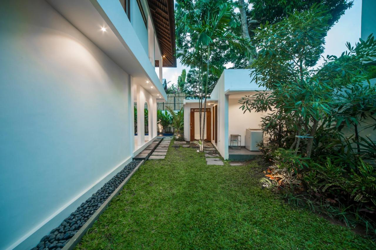 Villa Pearl Seminyak ภายนอก รูปภาพ